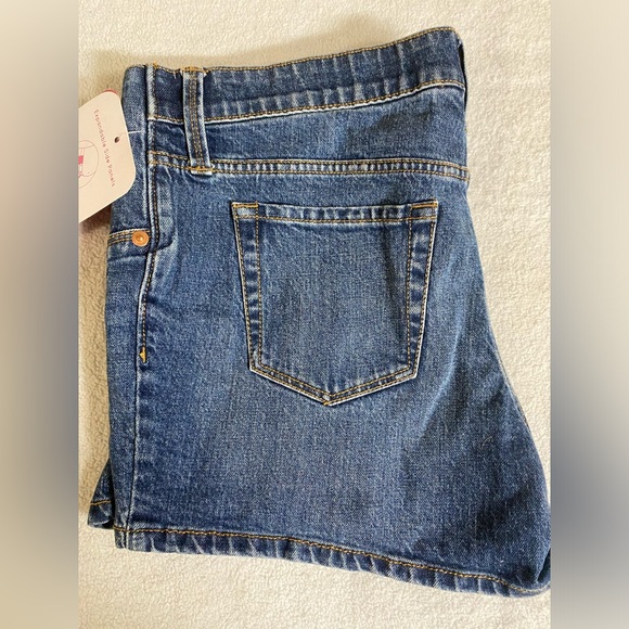 New Isabel maternity shorts Size 4 - Picture 2 of 4